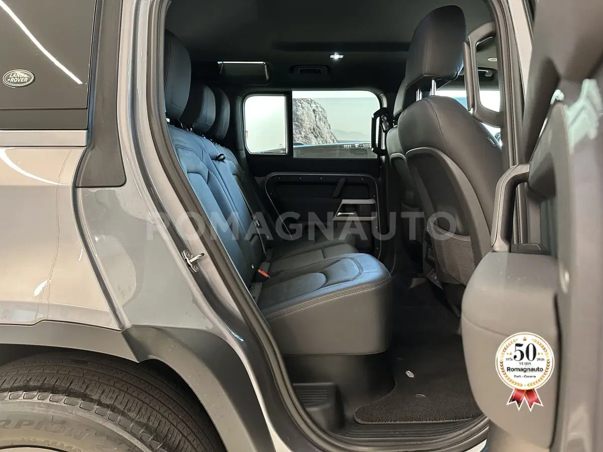 Land Rover Defender usata a Forlì-Cesena (11)