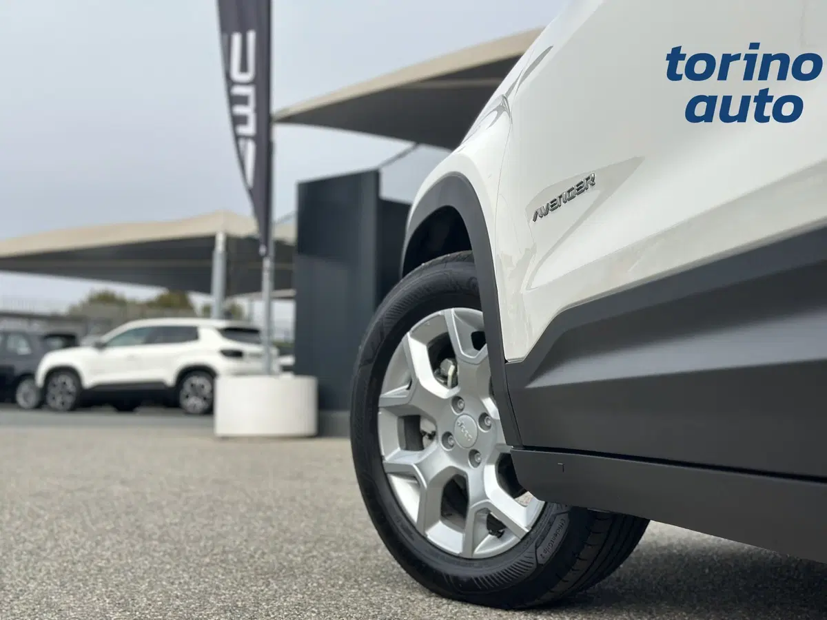 Jeep Avenger nuova a Torino (10)