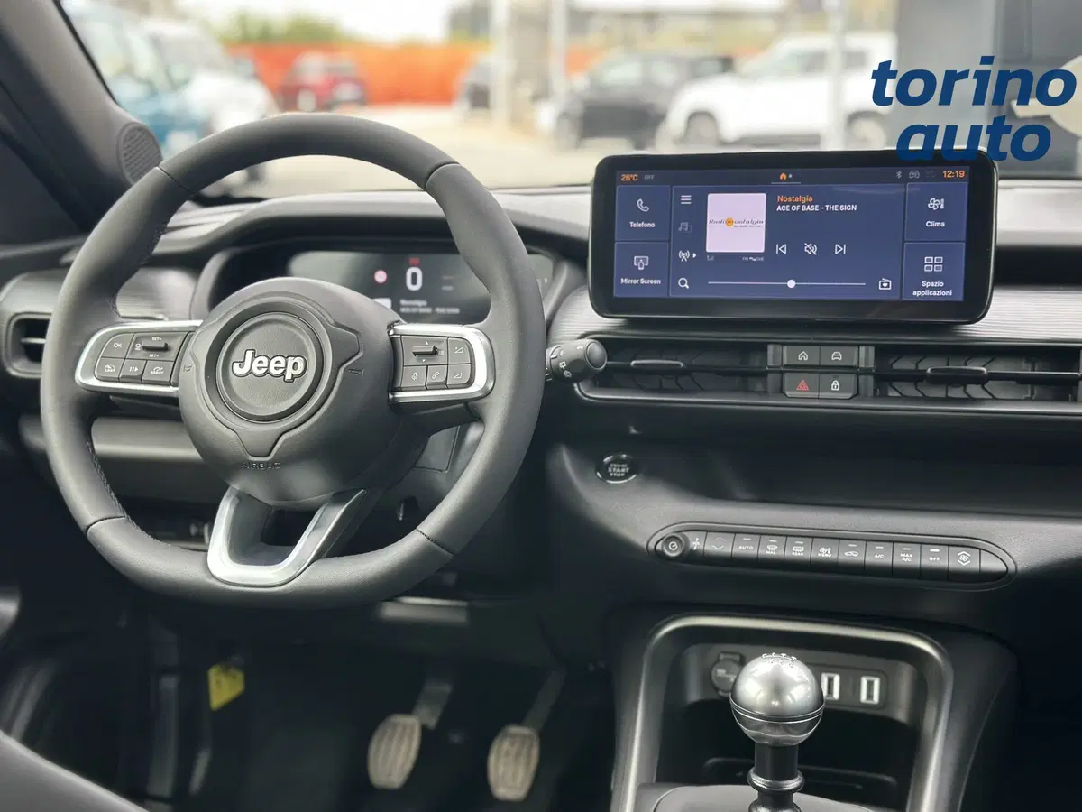 Jeep Avenger nuova a Torino (16)