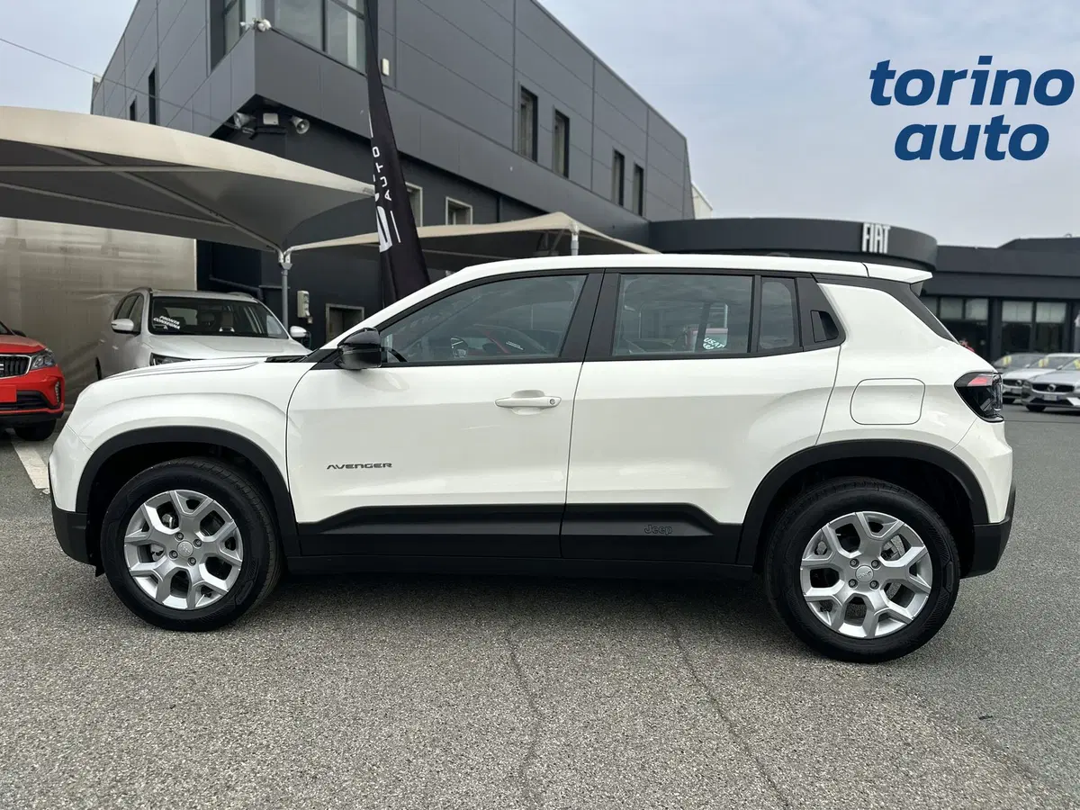 Jeep Avenger nuova a Torino (4)
