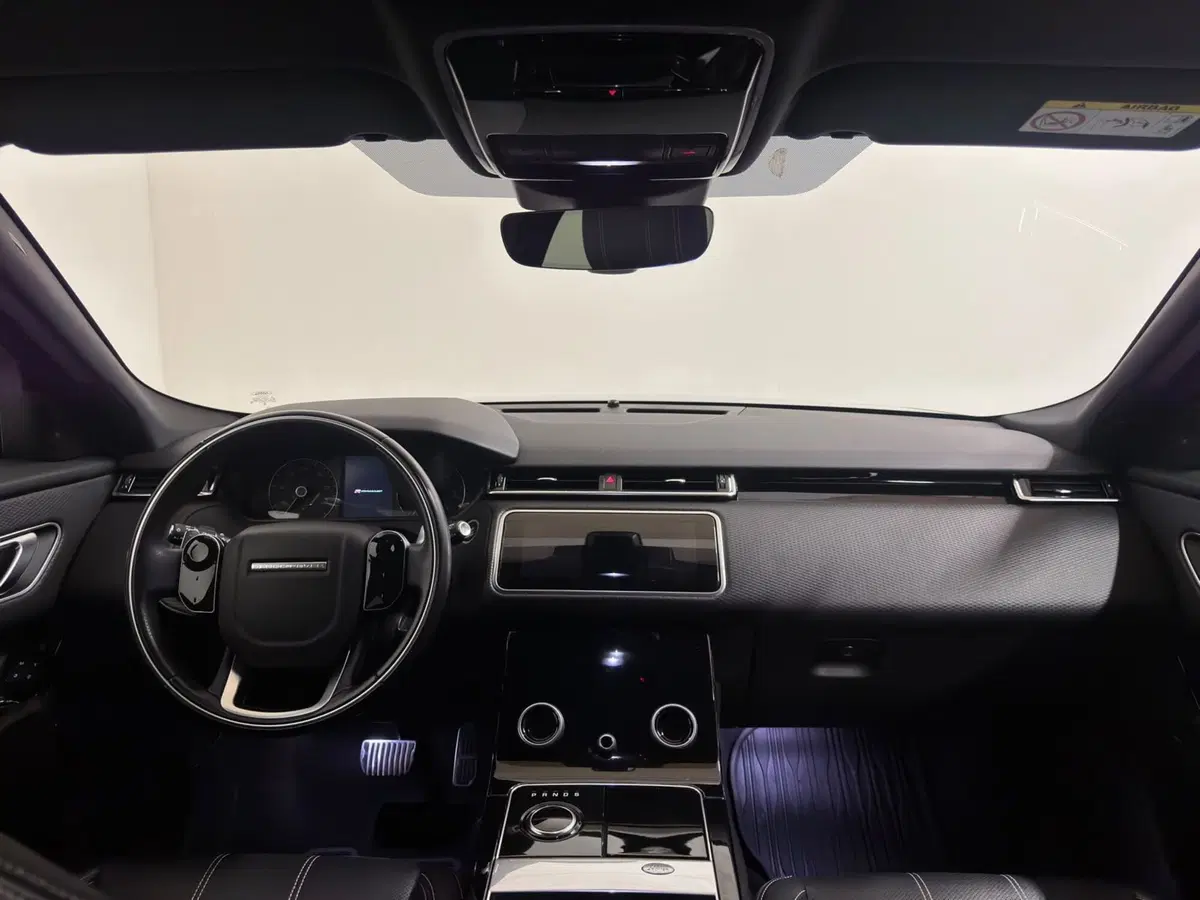 Land Rover Range Rover Velar usata a Novara (4)