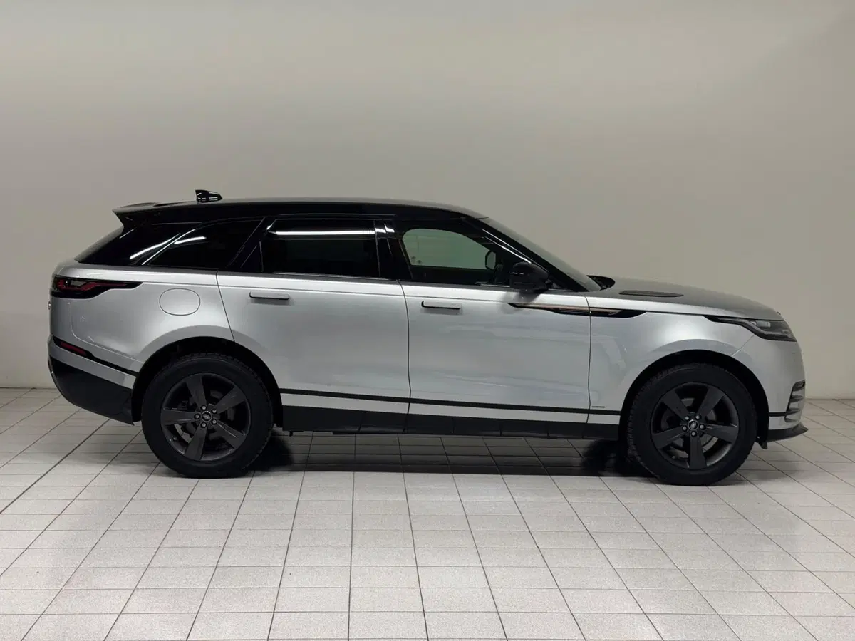 Land Rover Range Rover Velar usata a Novara (6)