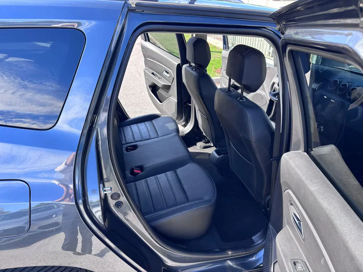 Dacia Duster usata a Ancona (12)
