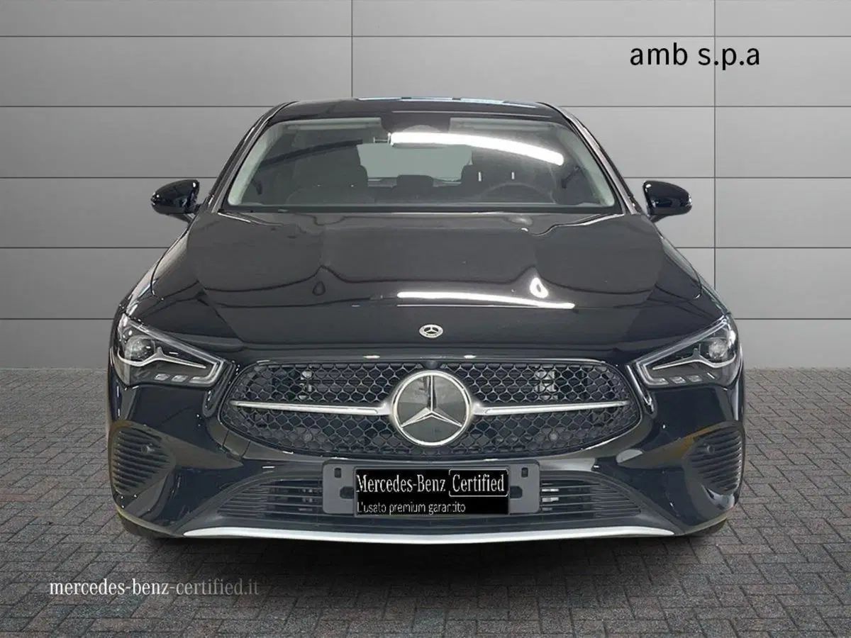 Mercedes-Benz CLA Shooting Brake usata a Napoli (3)