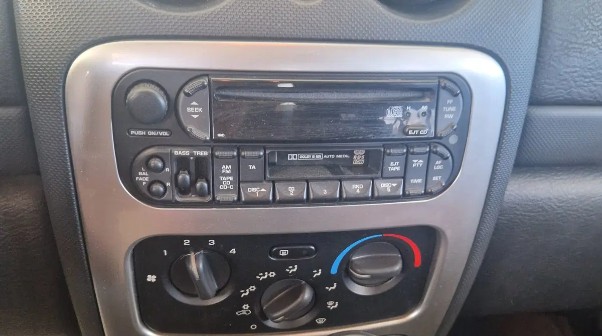 Jeep Cherokee usata a Terni (13)