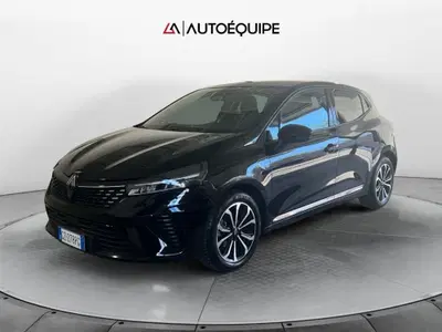 Renault Clio TCe 90 CV 5 porte Techno del 2025 usata a Roma
