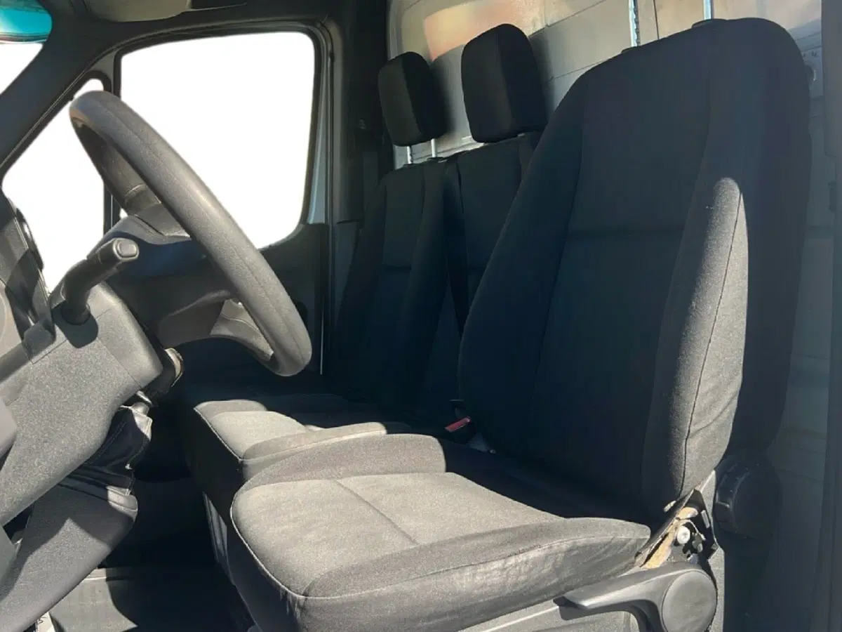 Mercedes-Benz Sprinter usata a Roma (12)