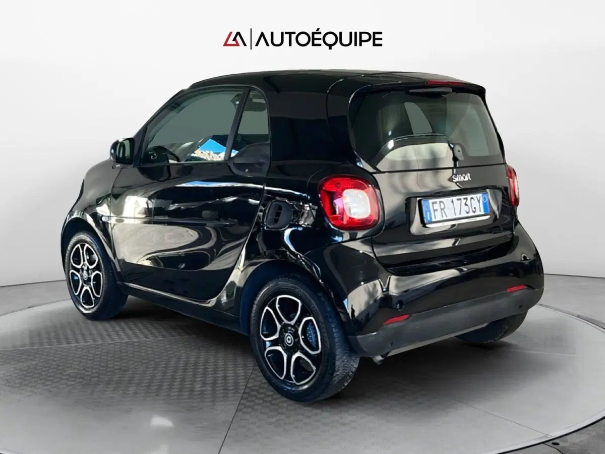 smart Fortwo usata a Roma (3)