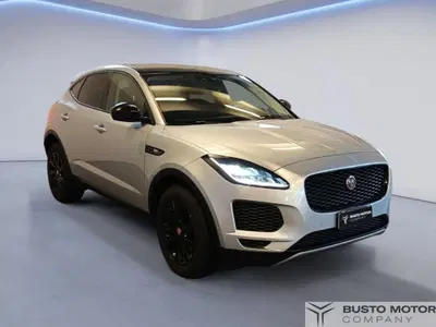 Jaguar E-Pace 2.0D 150 CV AWD aut. R-Dynamic HSE del 2019 usata a Olgiate Olona
