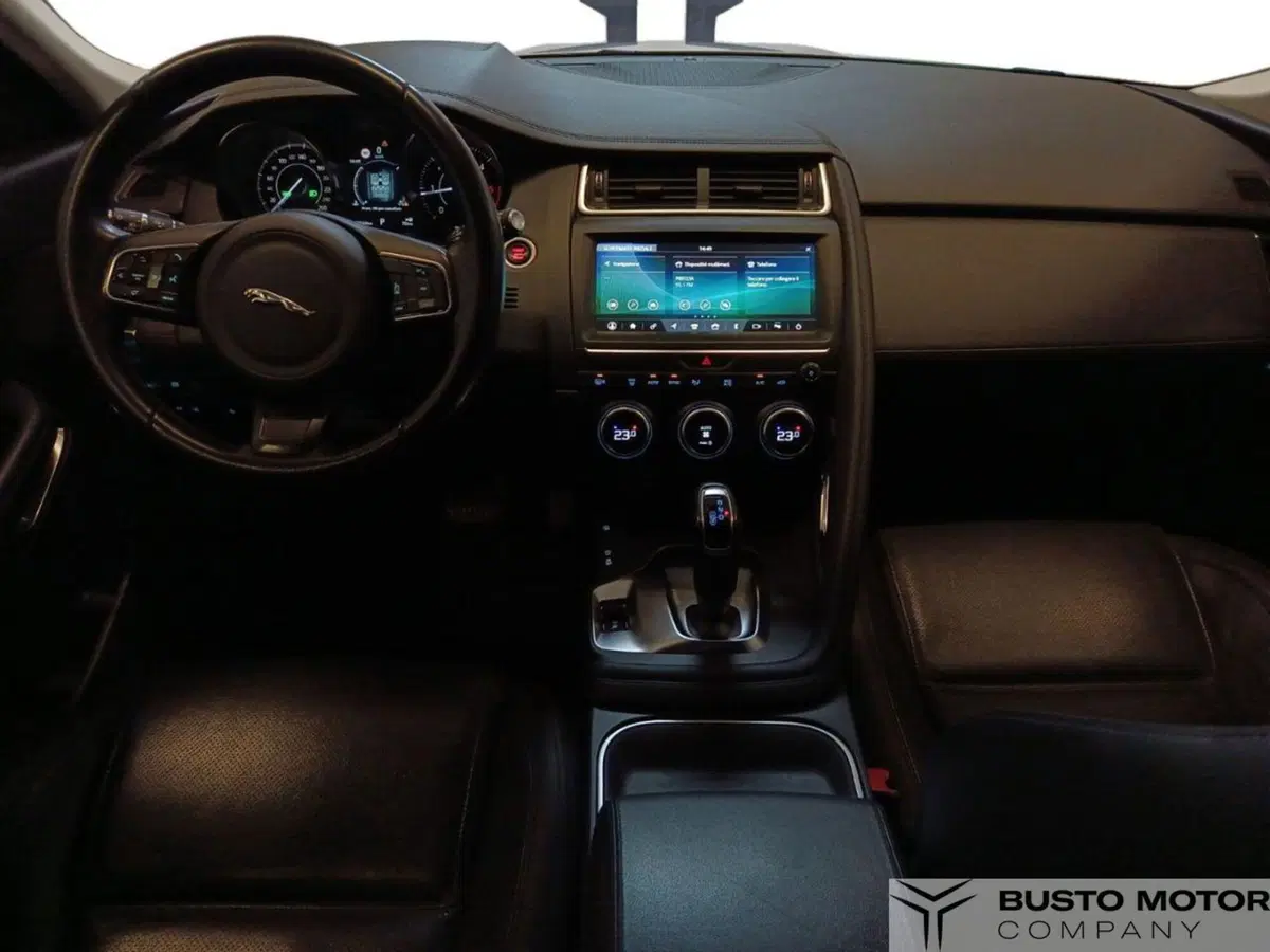 Jaguar E-Pace usata a Varese (12)