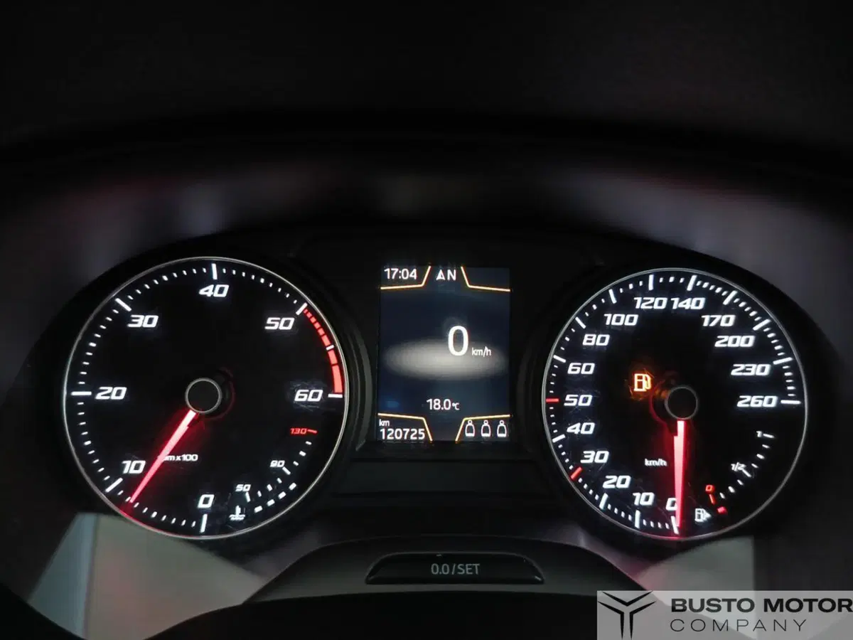 SEAT Ateca usata a Varese (13)