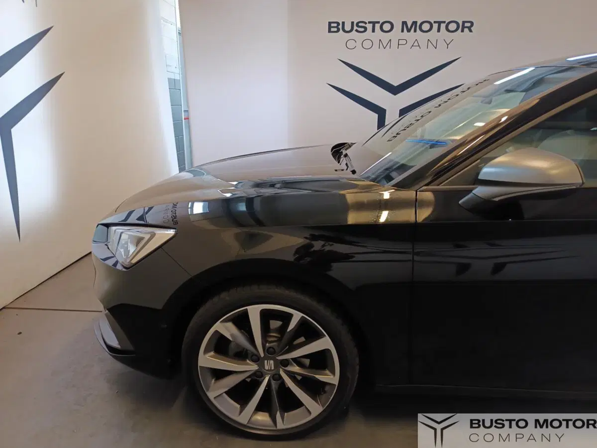 SEAT Leon usata a Varese (8)