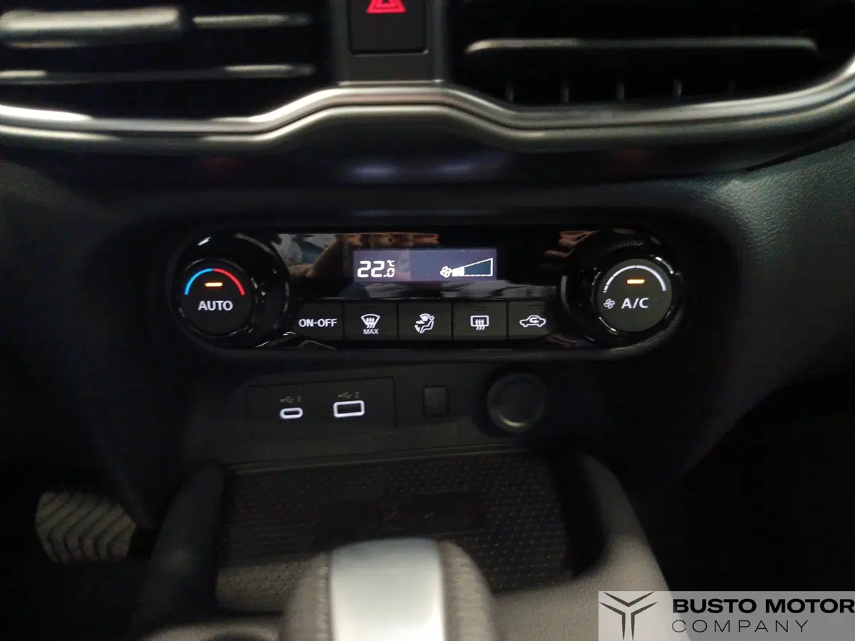 Nissan Juke nuova a Varese (14)