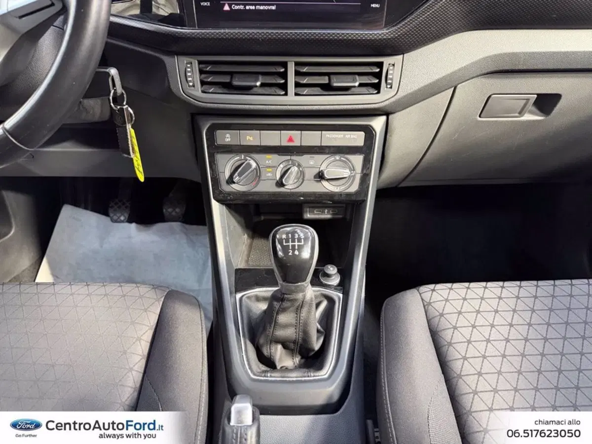 Volkswagen T-Cross usata a Roma (11)