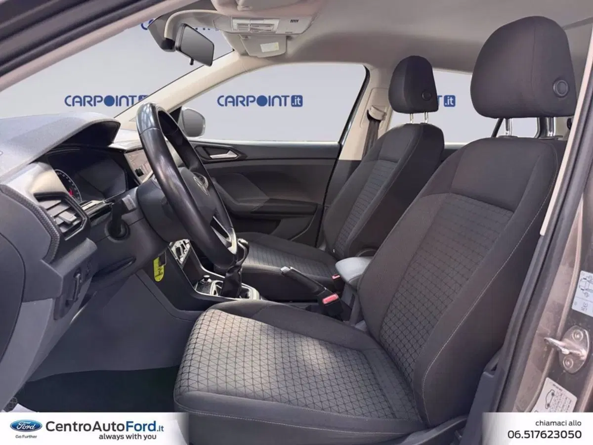 Volkswagen T-Cross usata a Roma (9)