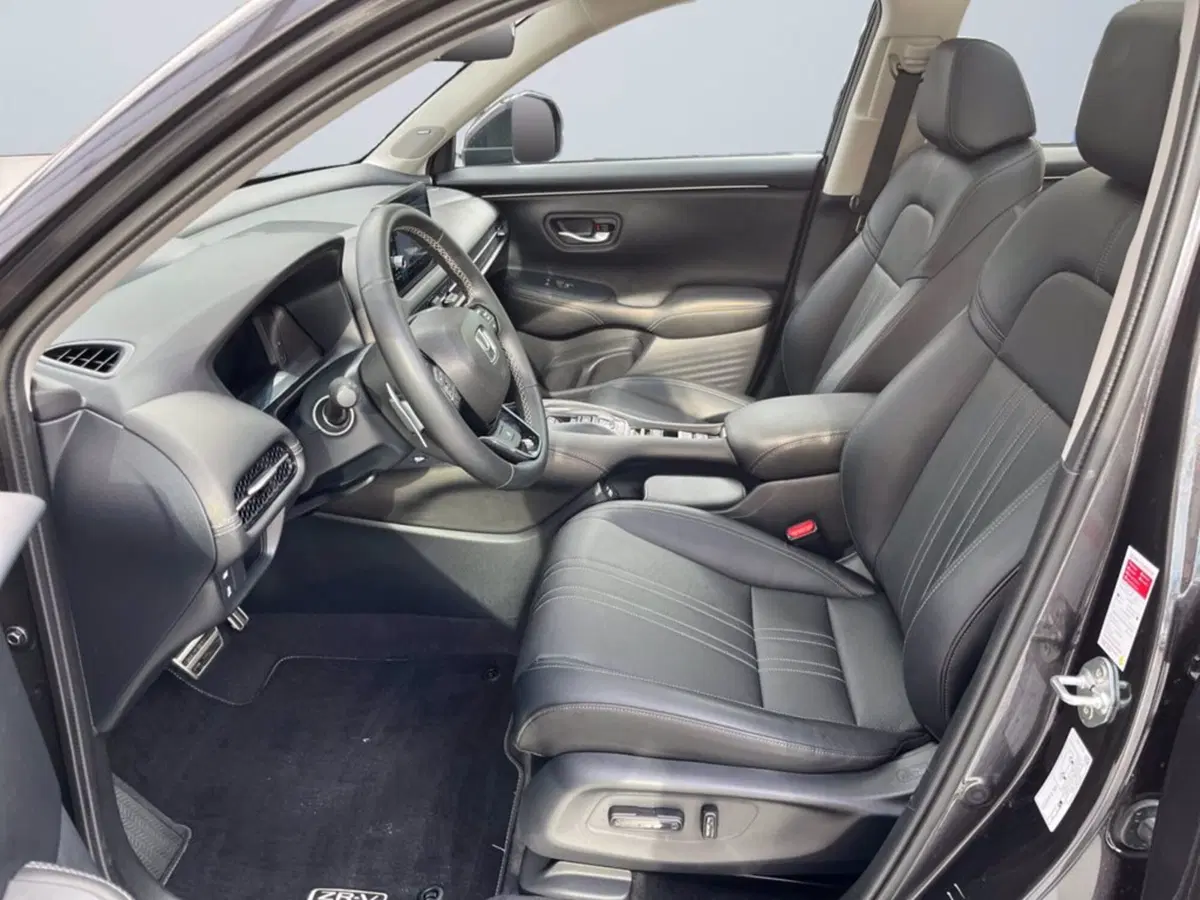 Honda ZR-V usata a Milano (10)