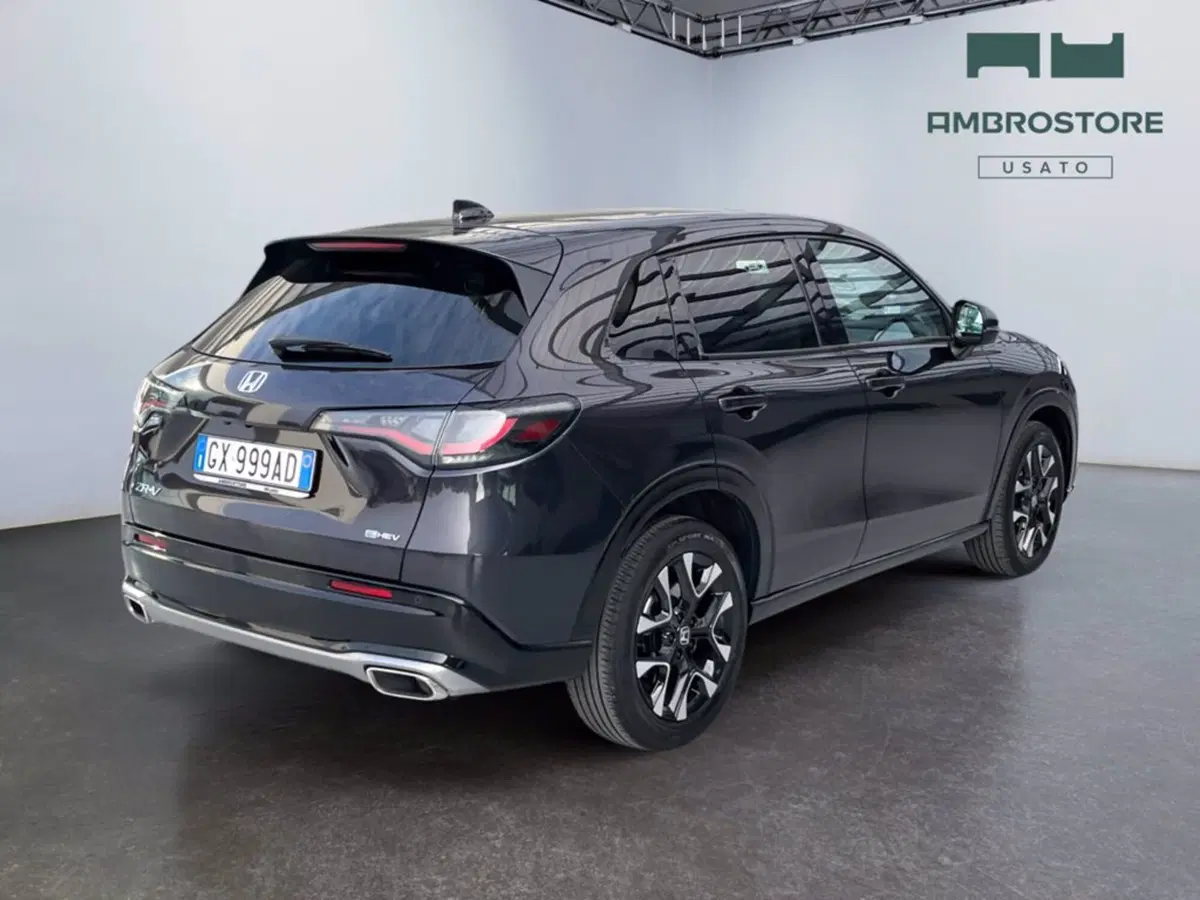 Honda ZR-V usata a Milano (5)