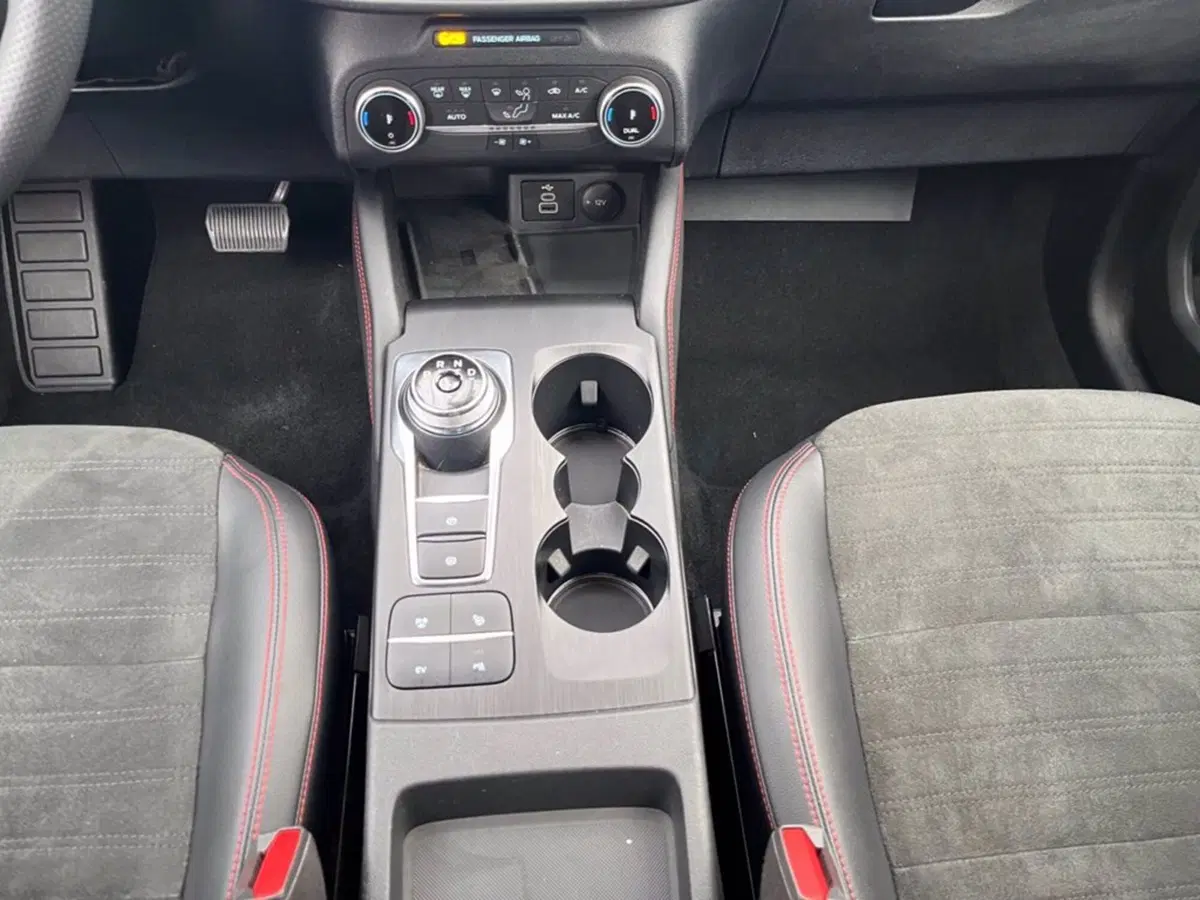 Ford Kuga usata a Milano (16)