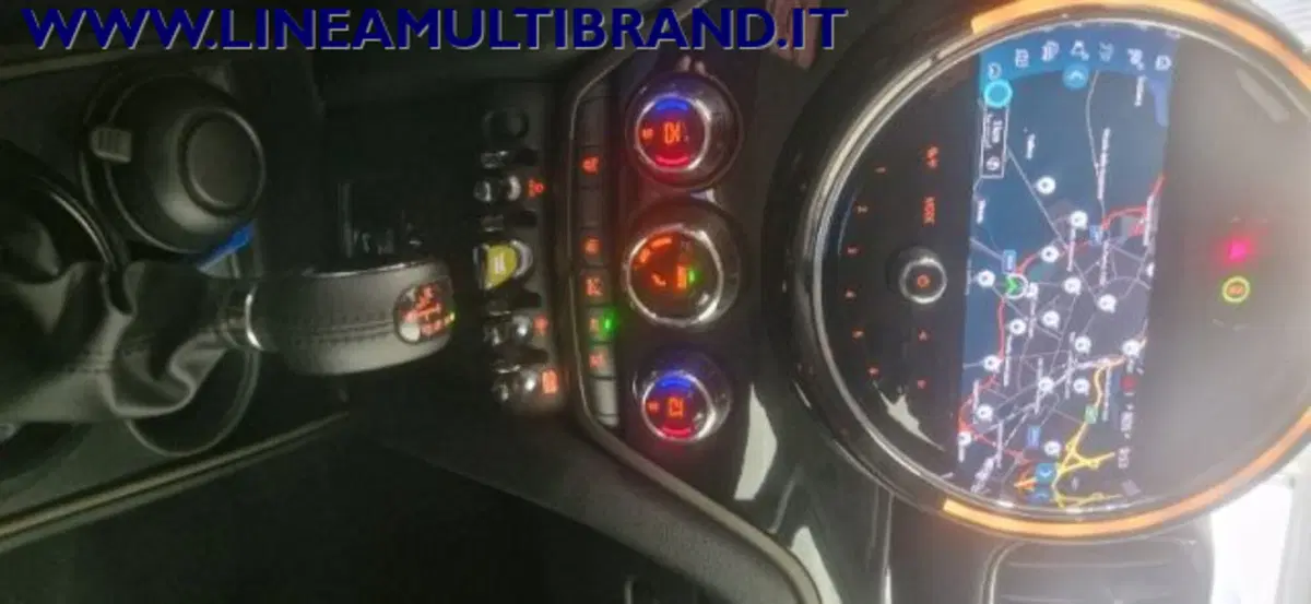 MINI Mini Countryman usata a Piacenza (14)