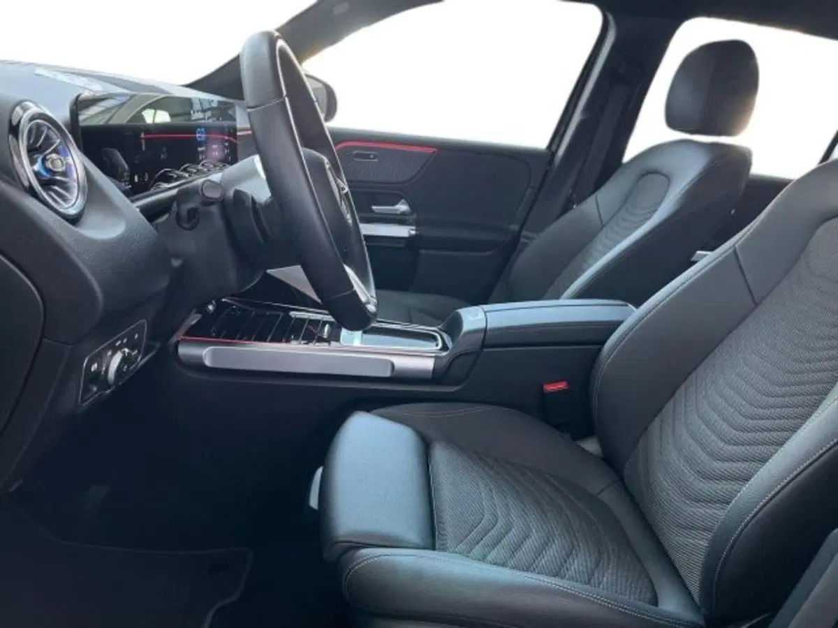 Mercedes-Benz EQB usata a Verona (10)