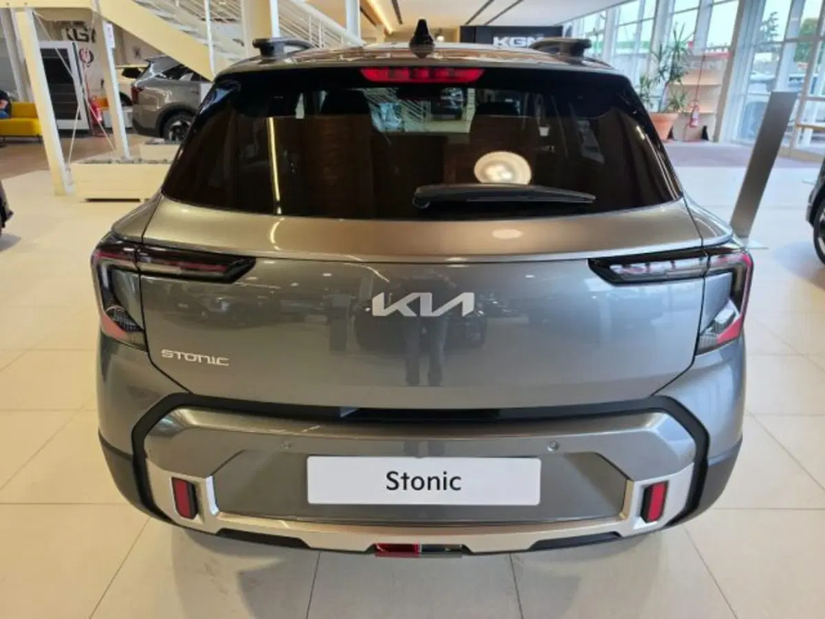Kia Stonic nuova a Vicenza (4)