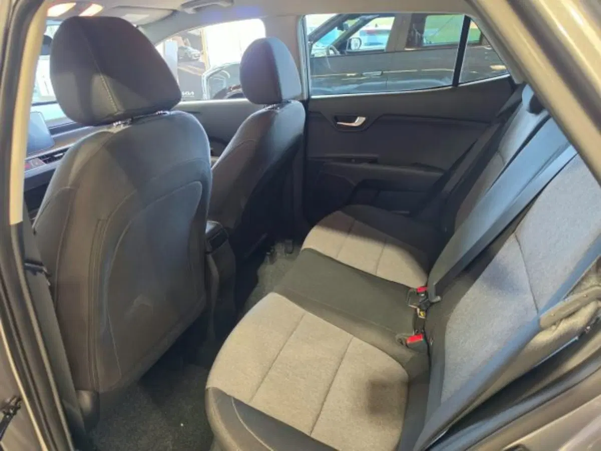 Kia Stonic nuova a Vicenza (9)