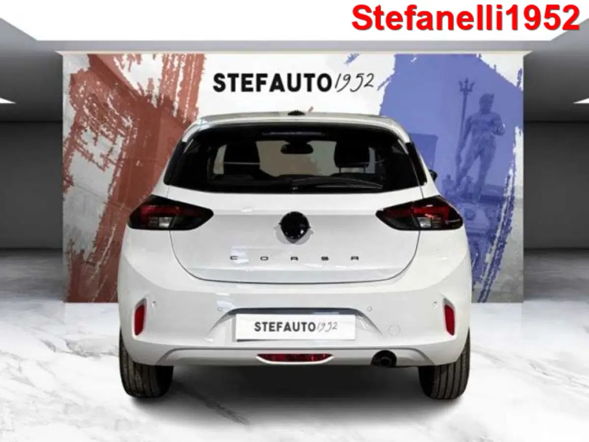 Opel Corsa nuova a Bologna (6)