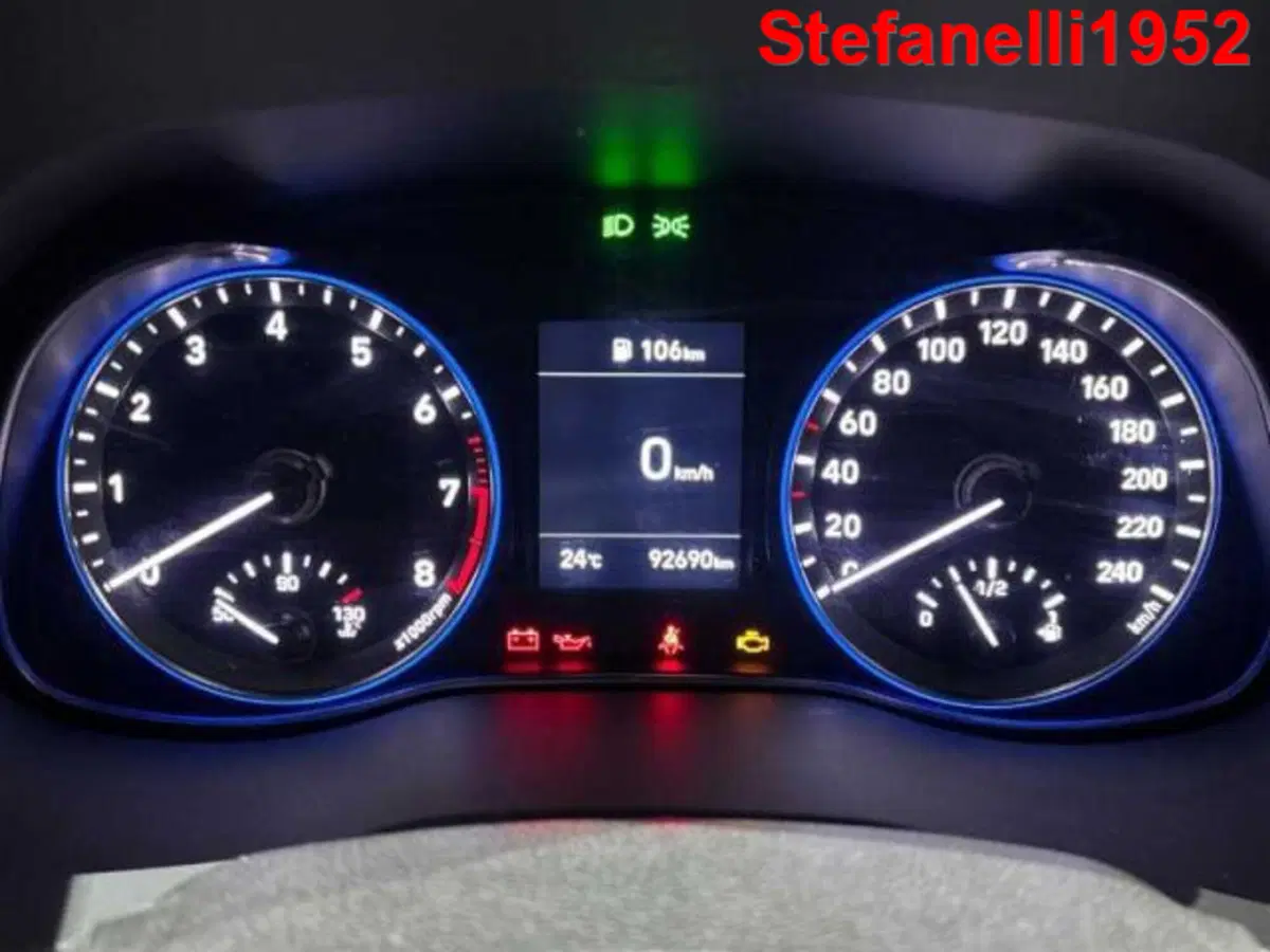 Hyundai Kona usata a Bologna (12)