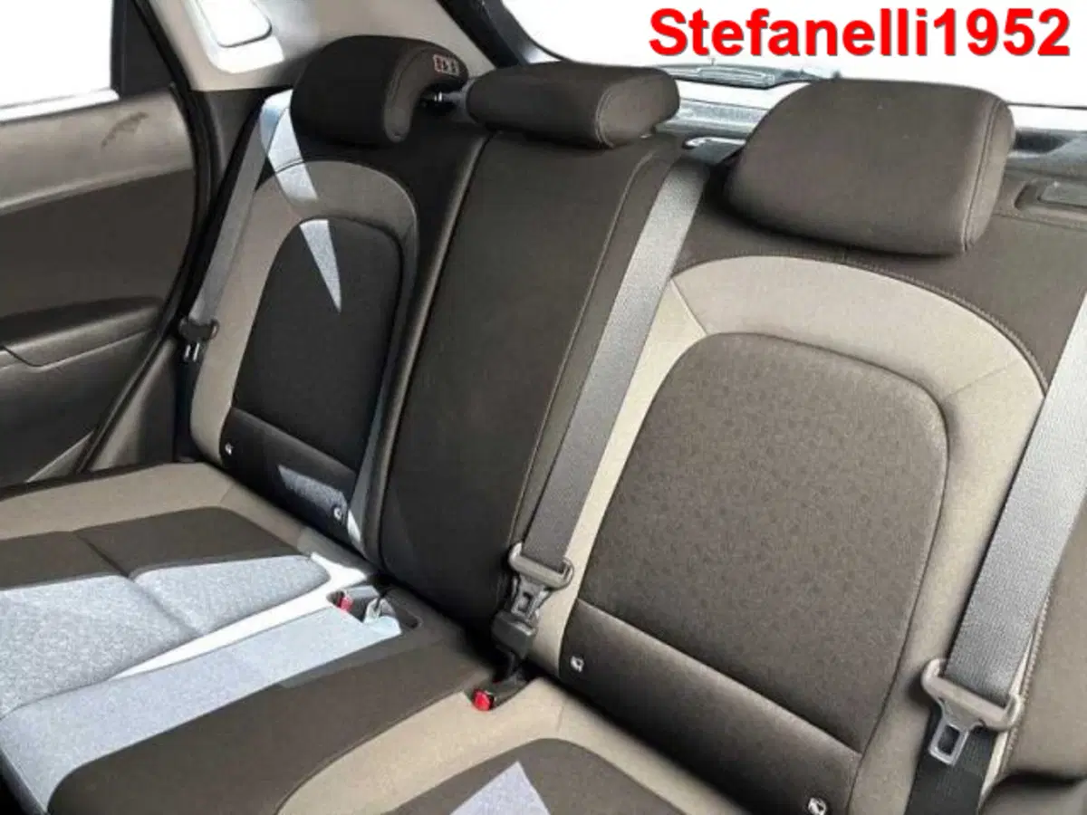 Hyundai Kona usata a Bologna (9)