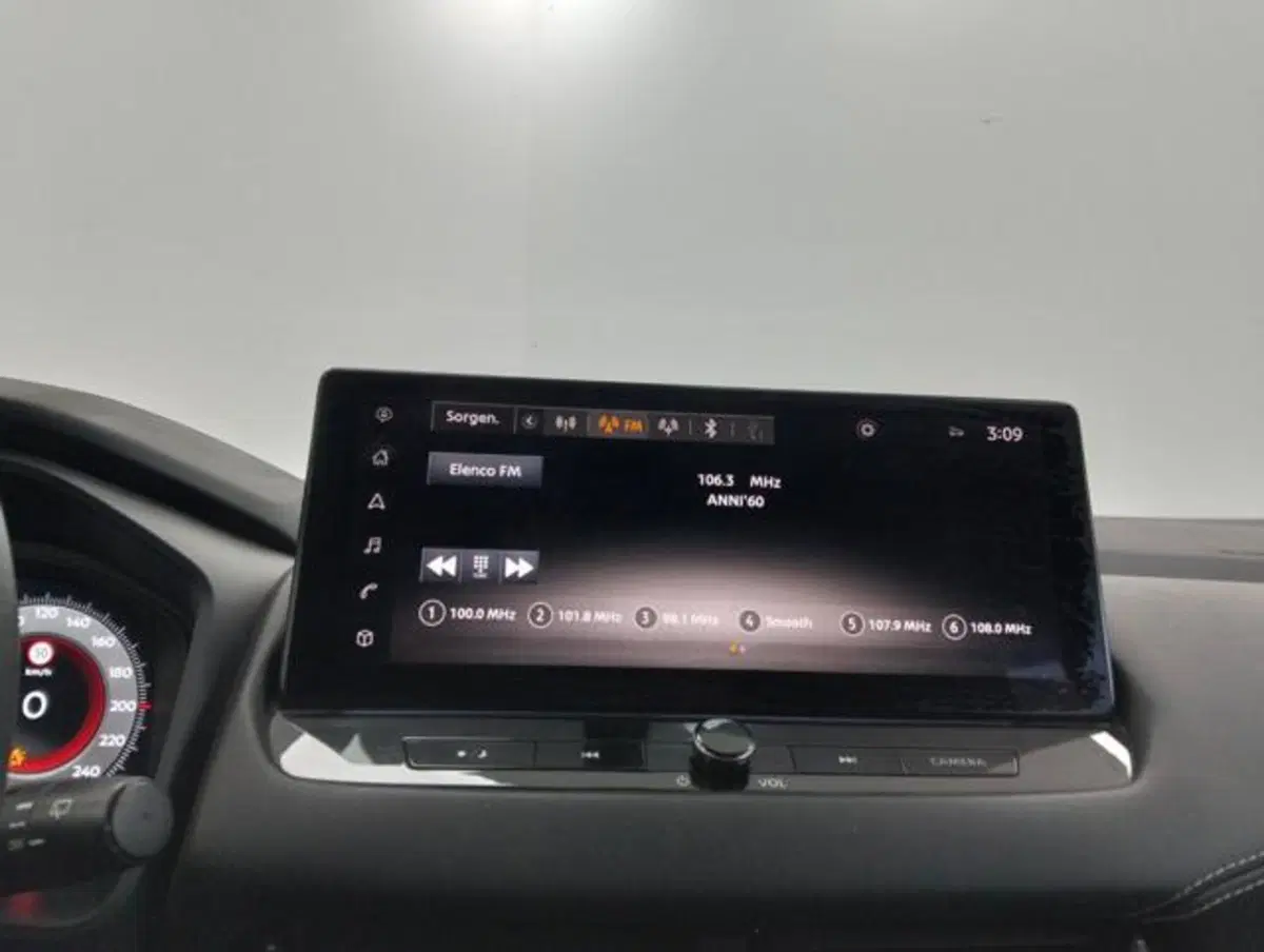 Nissan Qashqai usata a Como (14)