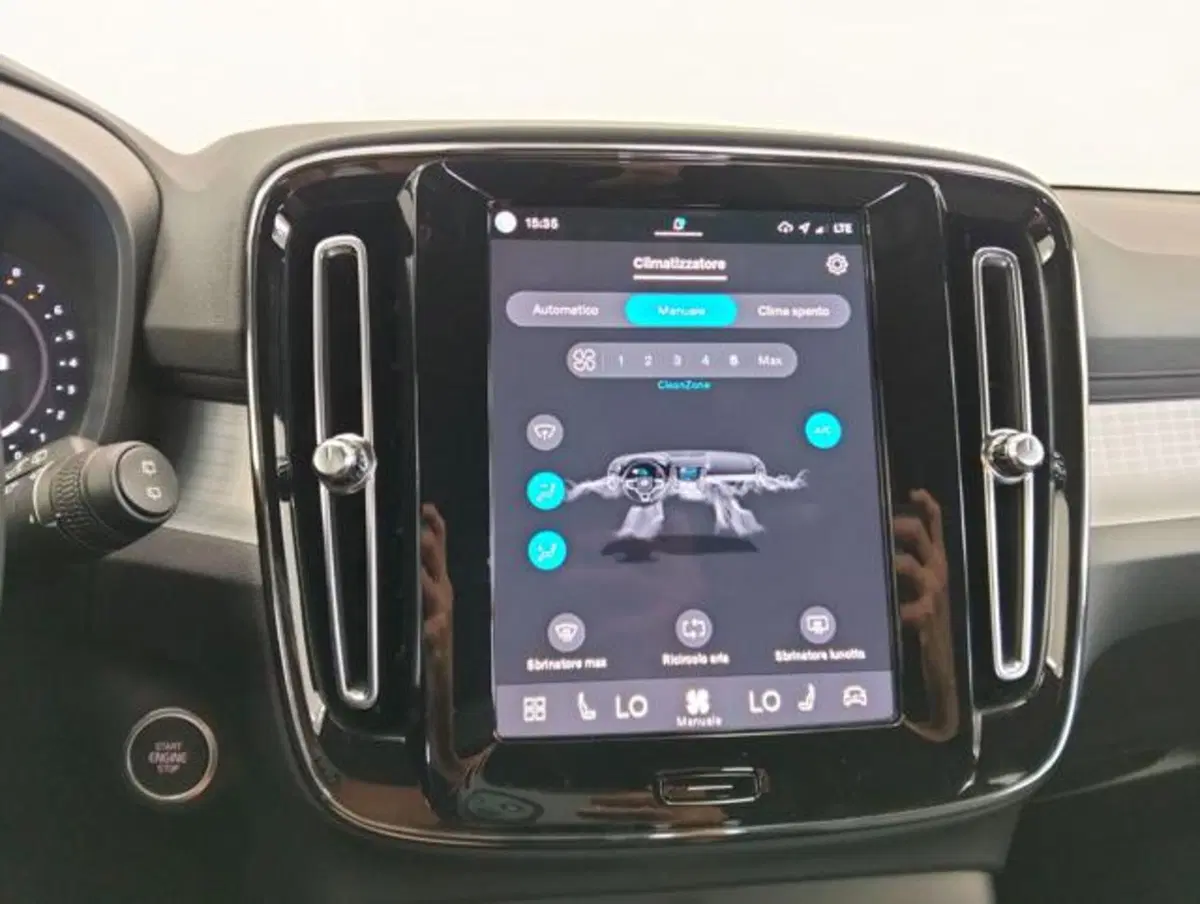 Volvo XC40 usata a Como (14)
