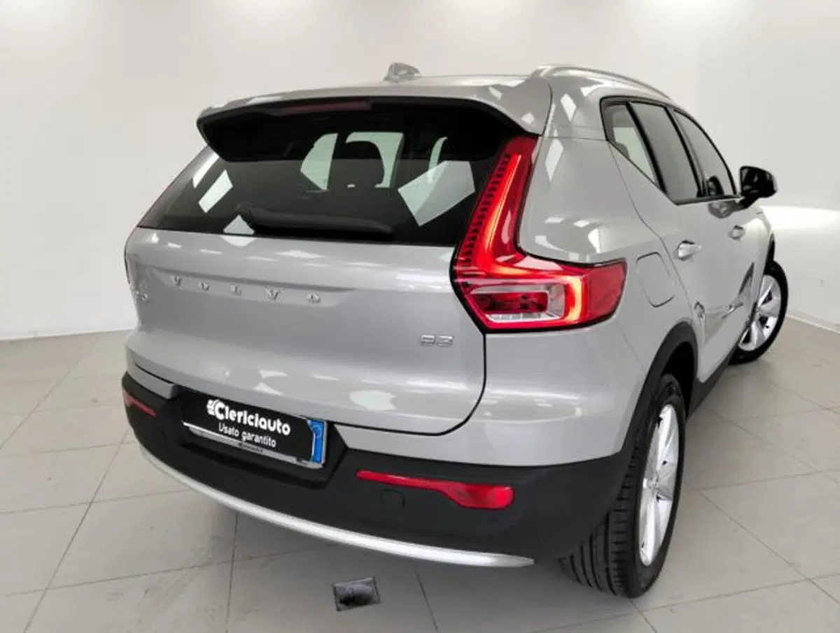 Volvo XC40 usata a Como (2)