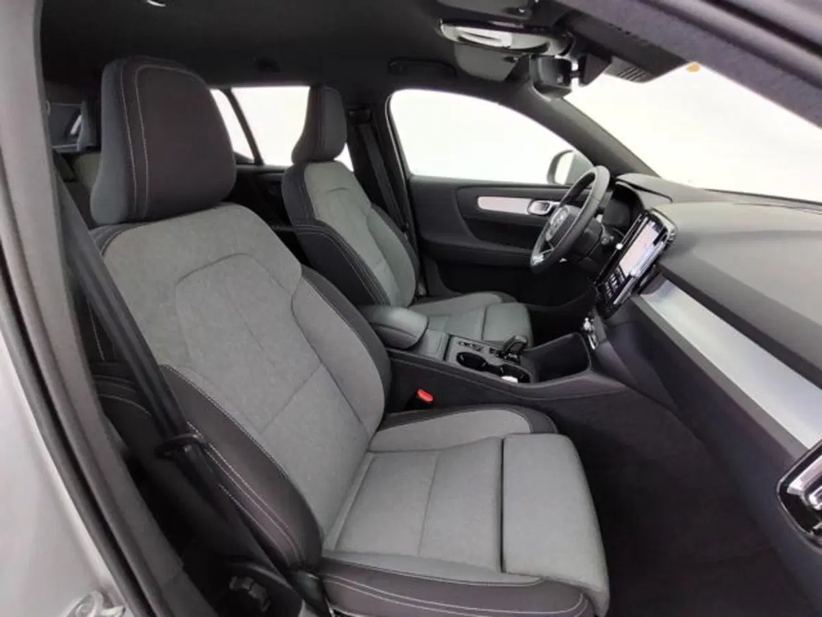Volvo XC40 usata a Como (3)