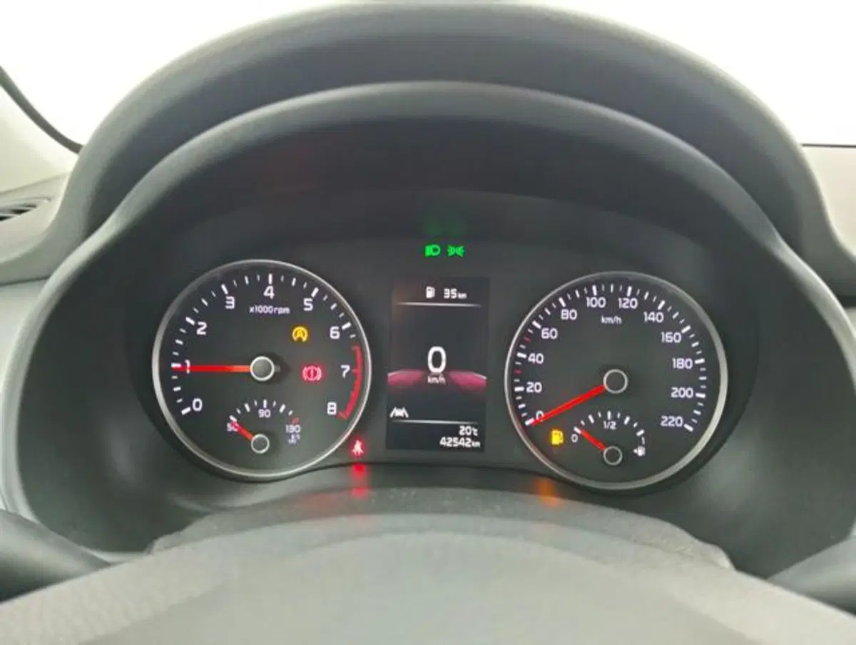 Kia Stonic usata a Como (12)