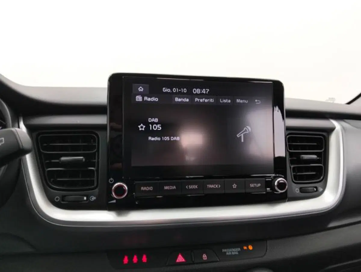 Kia Stonic usata a Como (14)