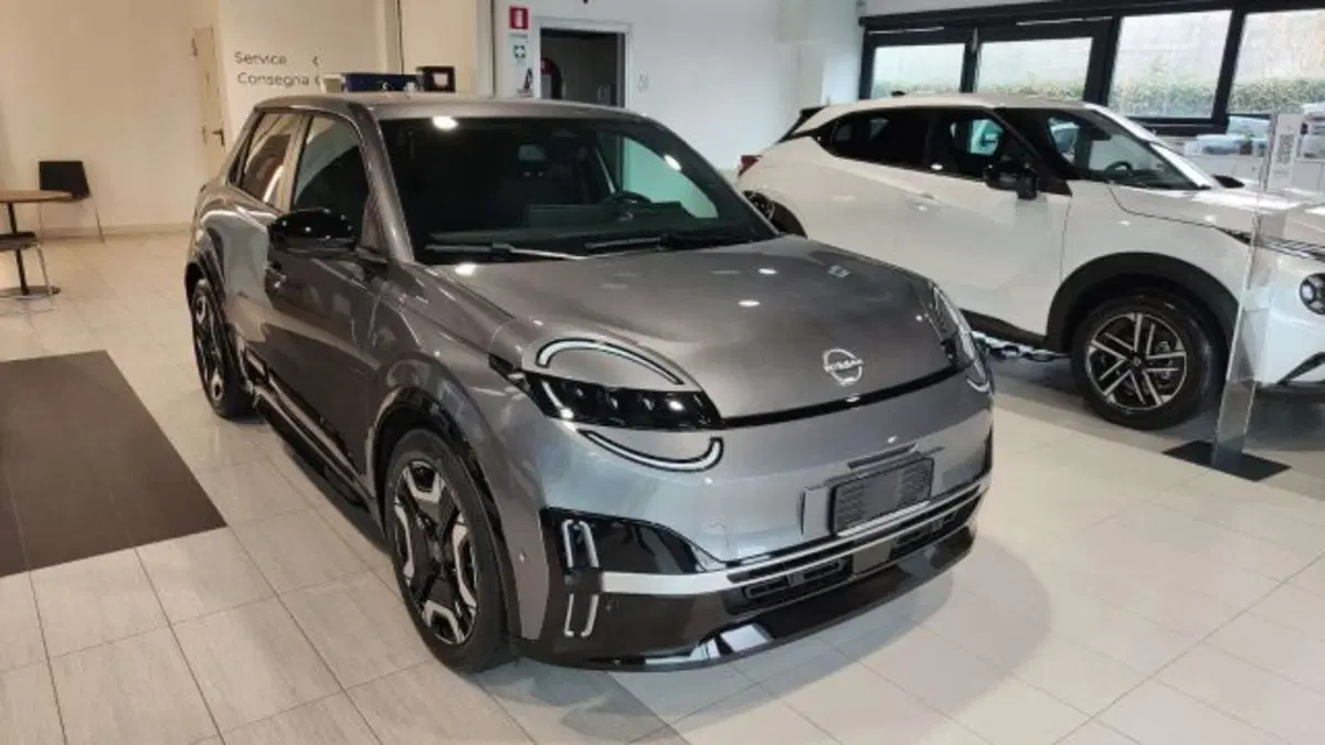 Nissan Micra nuova a Firenze