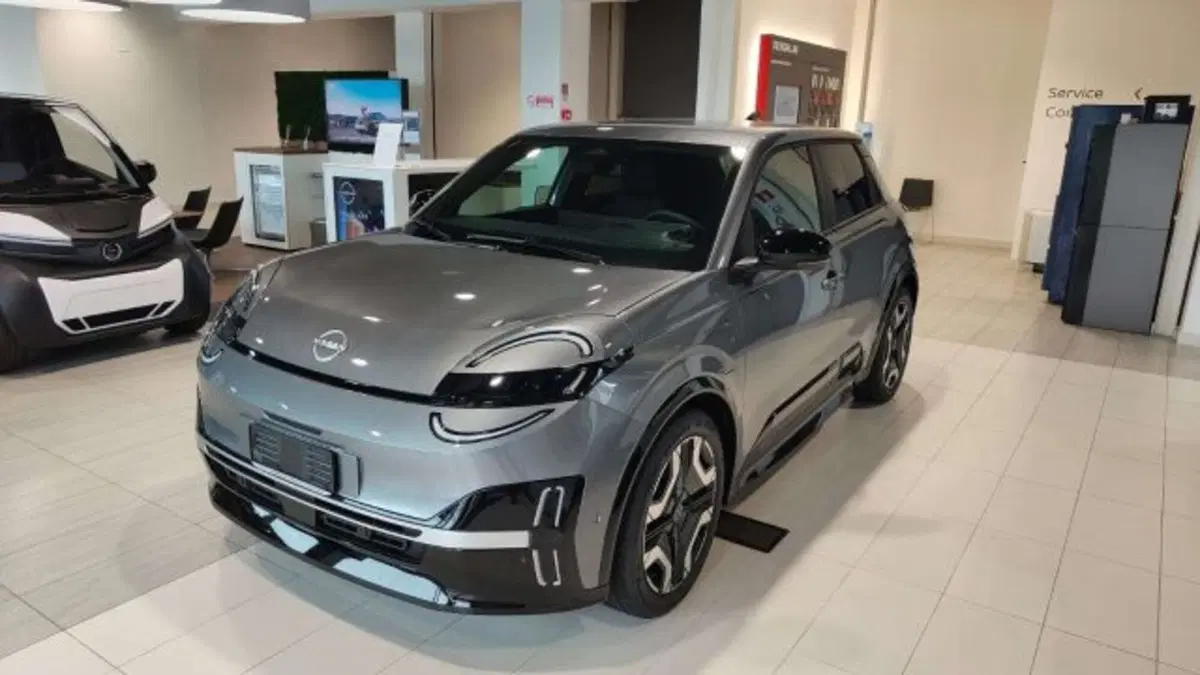 Nissan Micra nuova a Firenze (2)