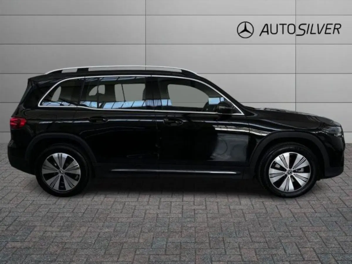 Mercedes-Benz EQB usata a Verona (5)