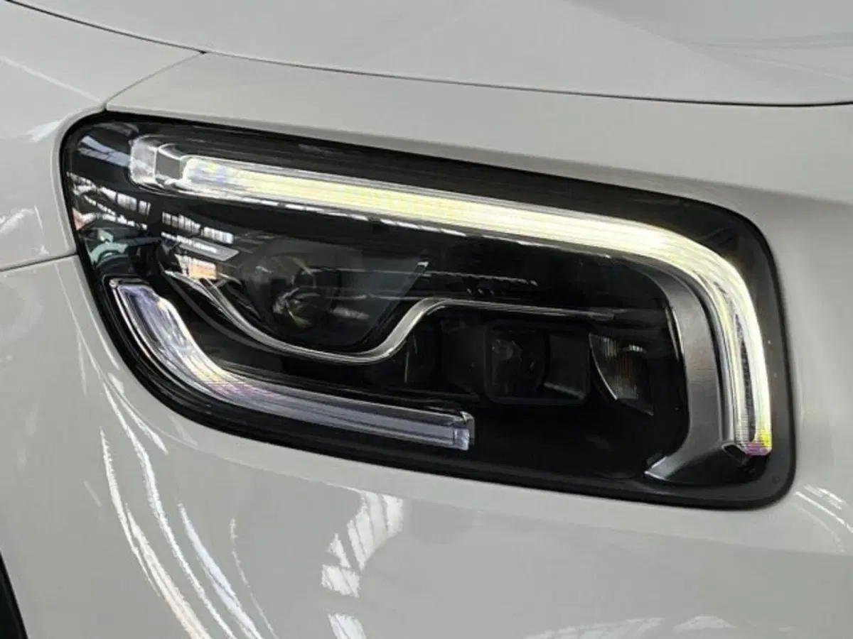 Mercedes-Benz GLB usata a Verona (17)