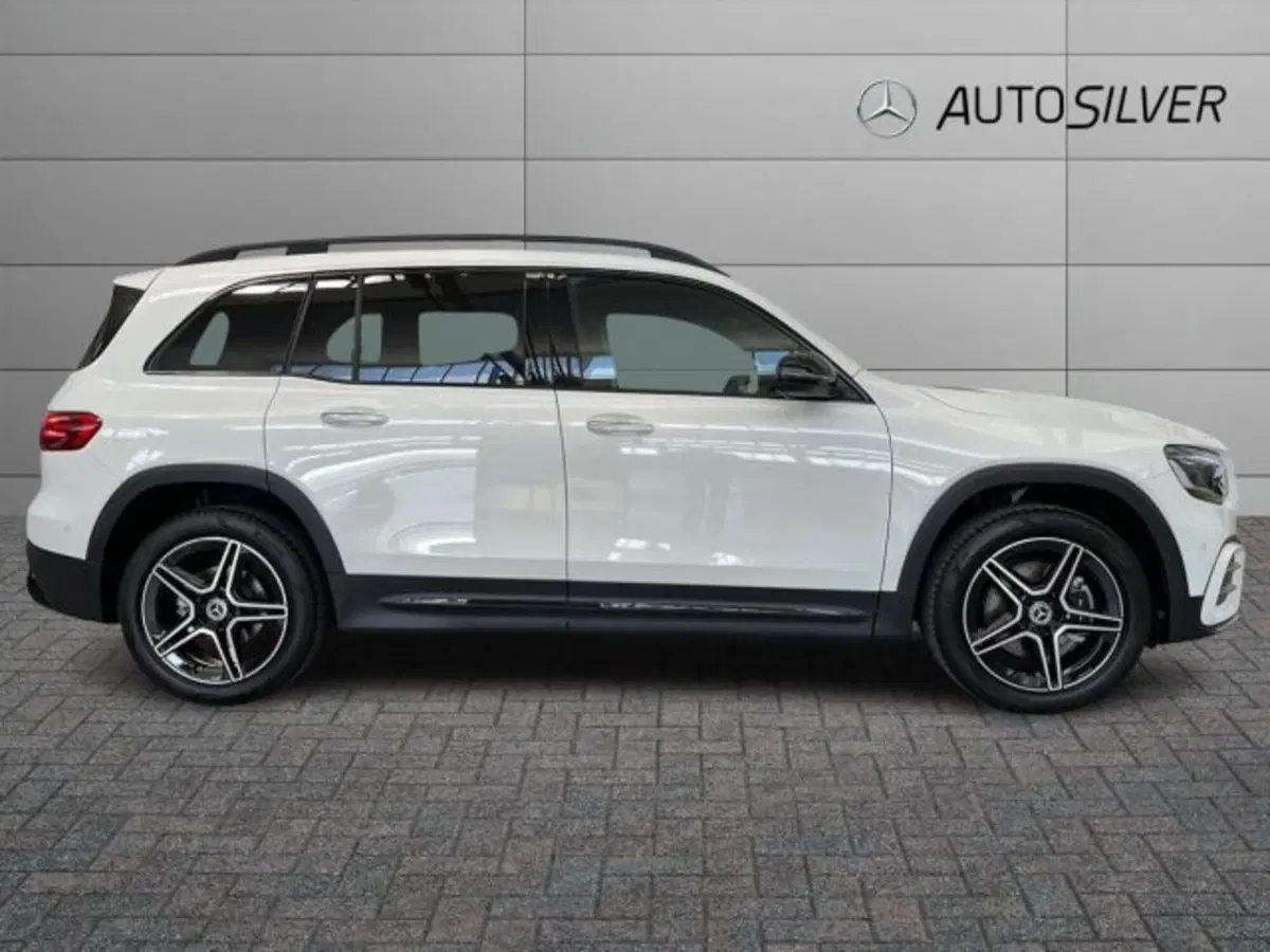 Mercedes-Benz GLB nuova a Verona (5)