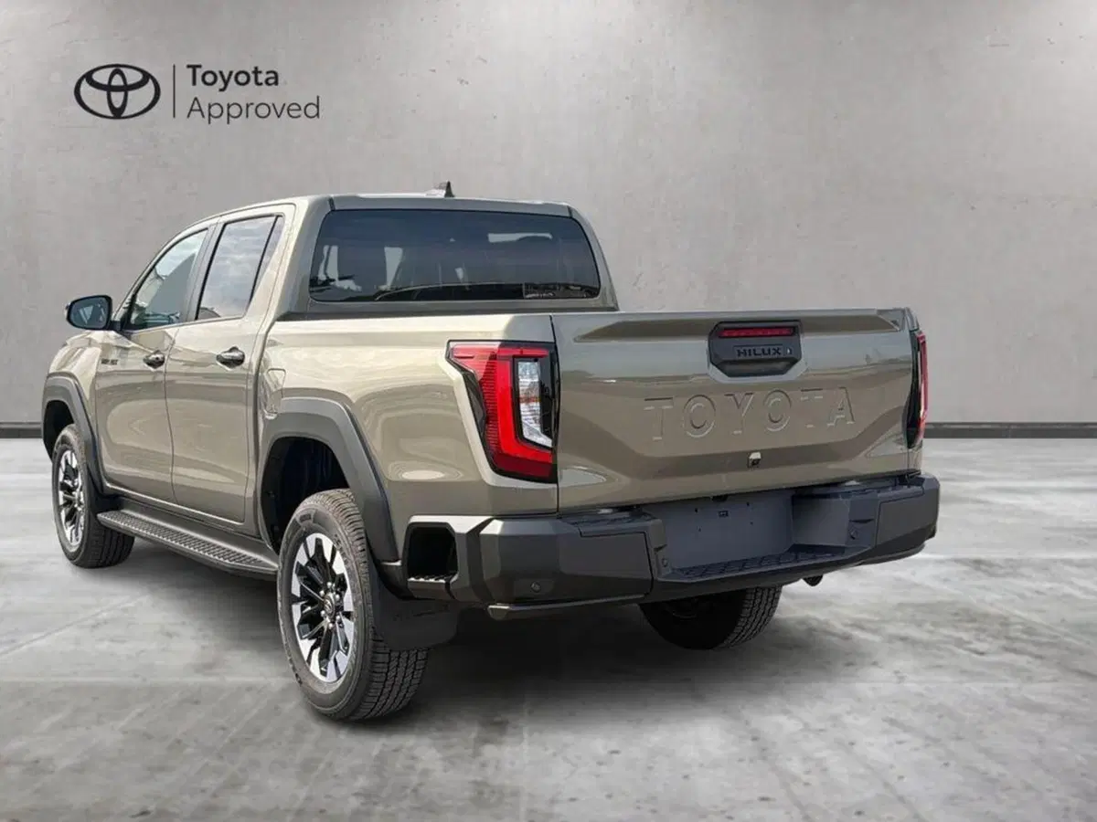 Toyota Hilux nuova a Vicenza (4)