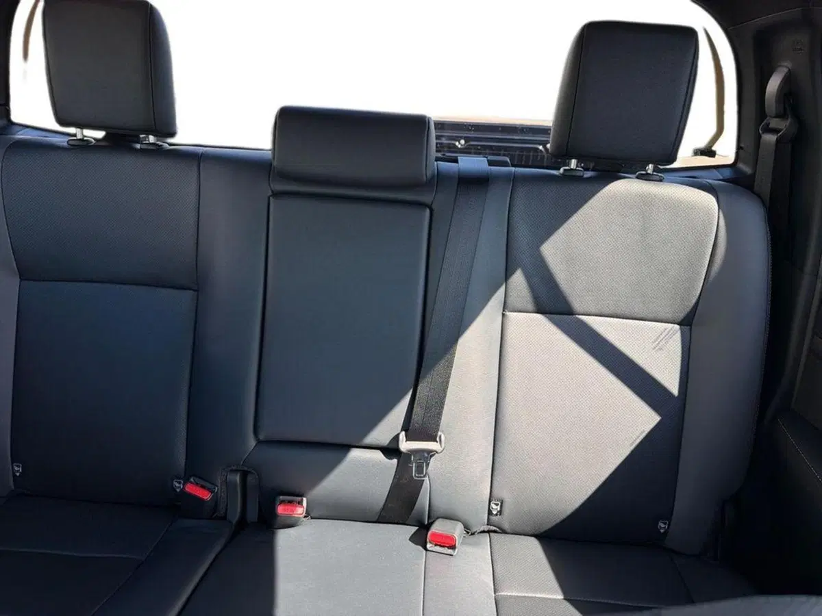 Toyota Hilux nuova a Vicenza (10)