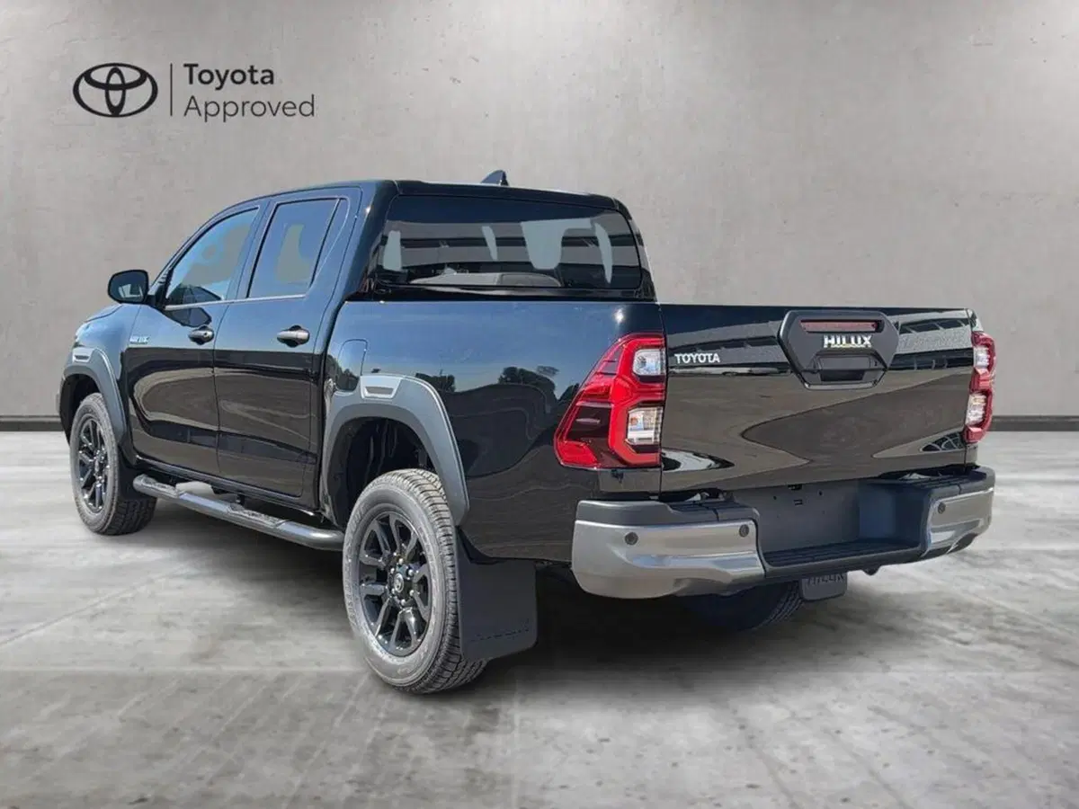 Toyota Hilux nuova a Vicenza (4)