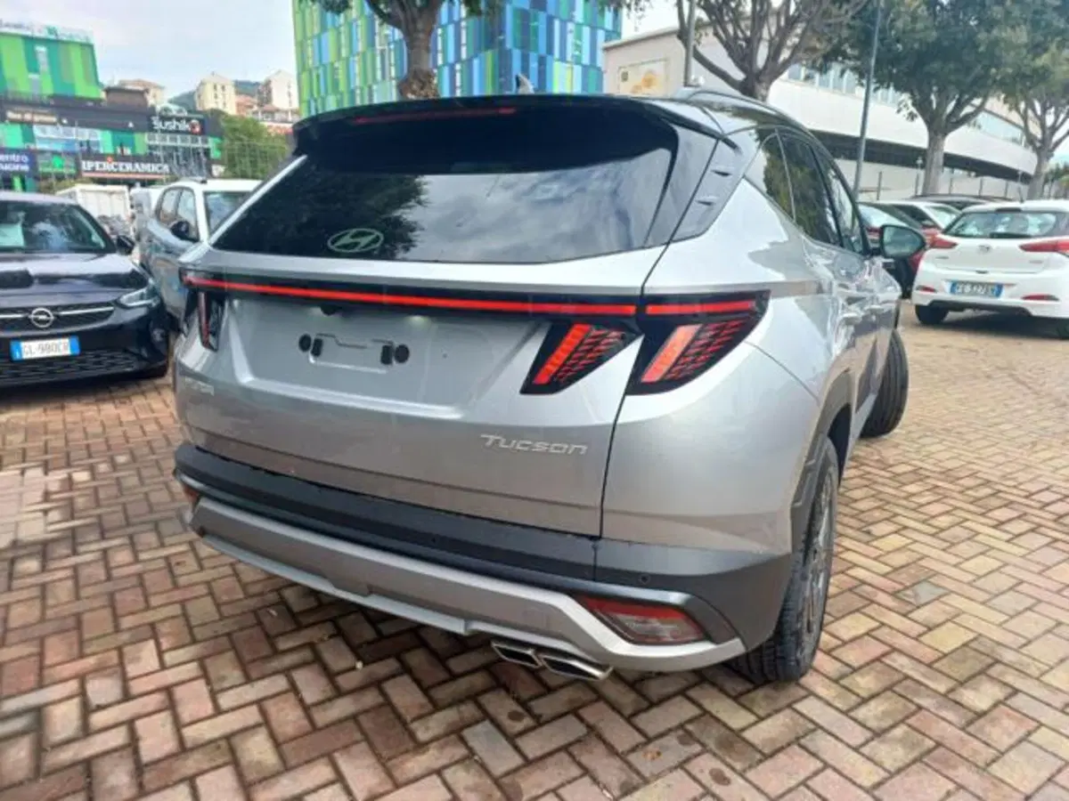 Hyundai Tucson nuova a Savona (5)
