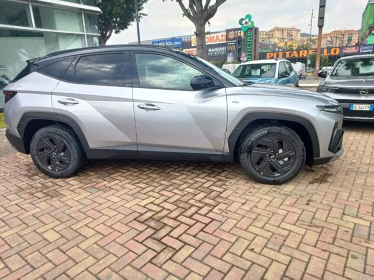 Hyundai Tucson nuova a Savona (8)