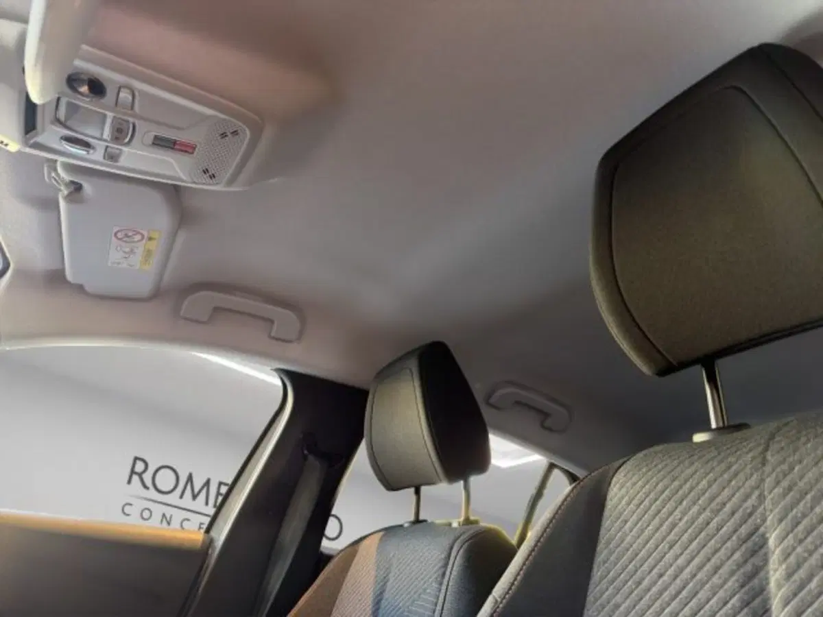 Peugeot 208 nuova a Perugia (19)