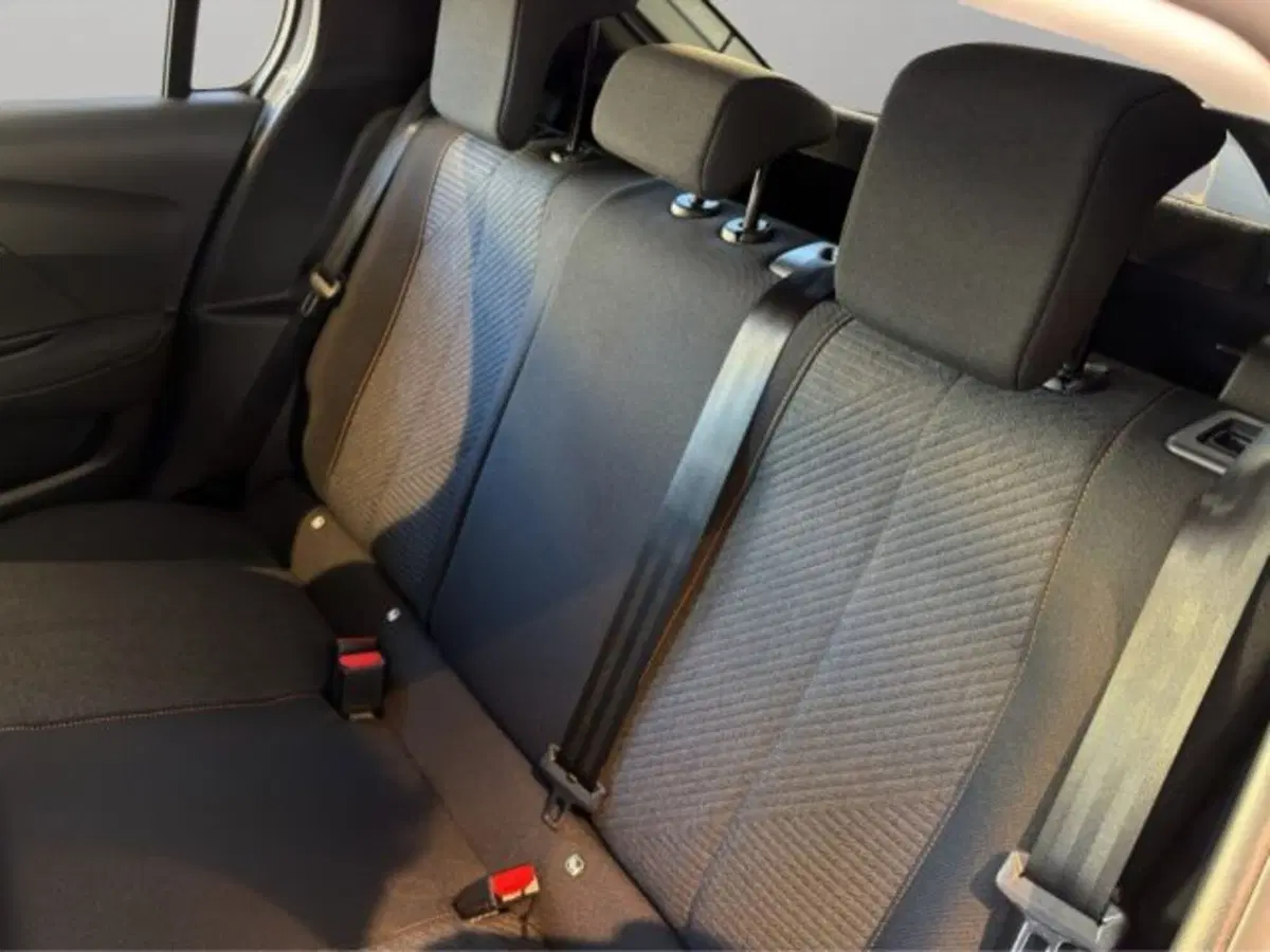 Peugeot 208 nuova a Perugia (20)