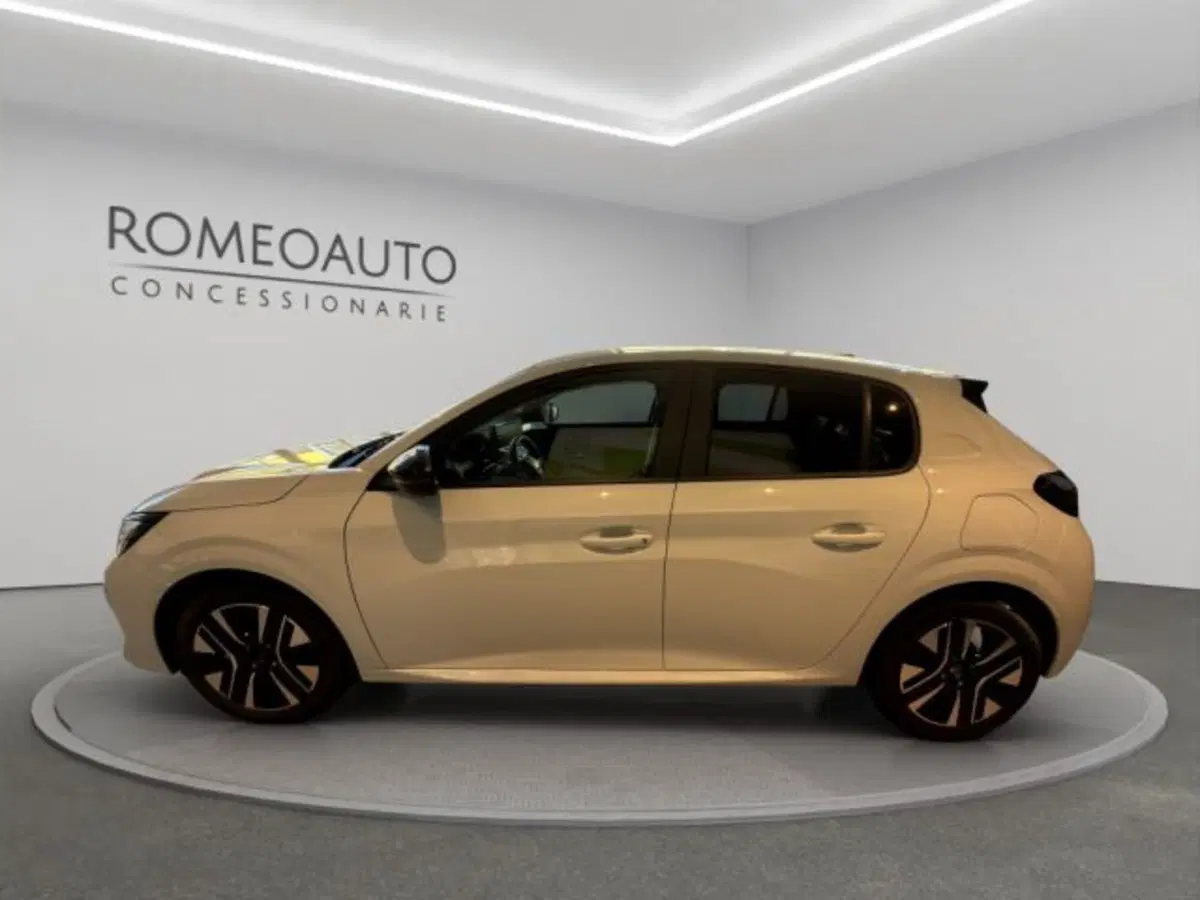 Peugeot 208 nuova a Perugia (3)