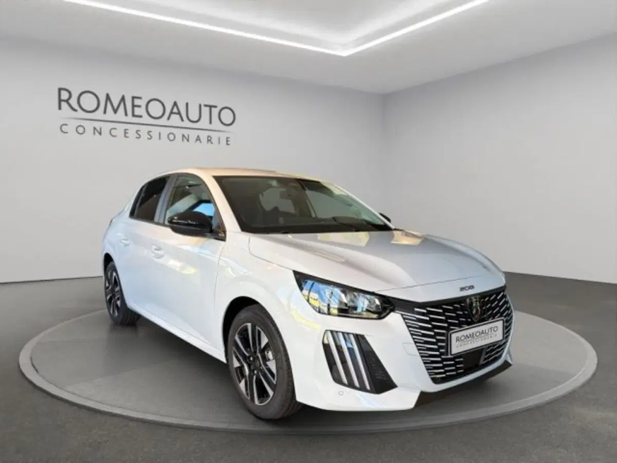 Peugeot 208 nuova a Perugia (8)