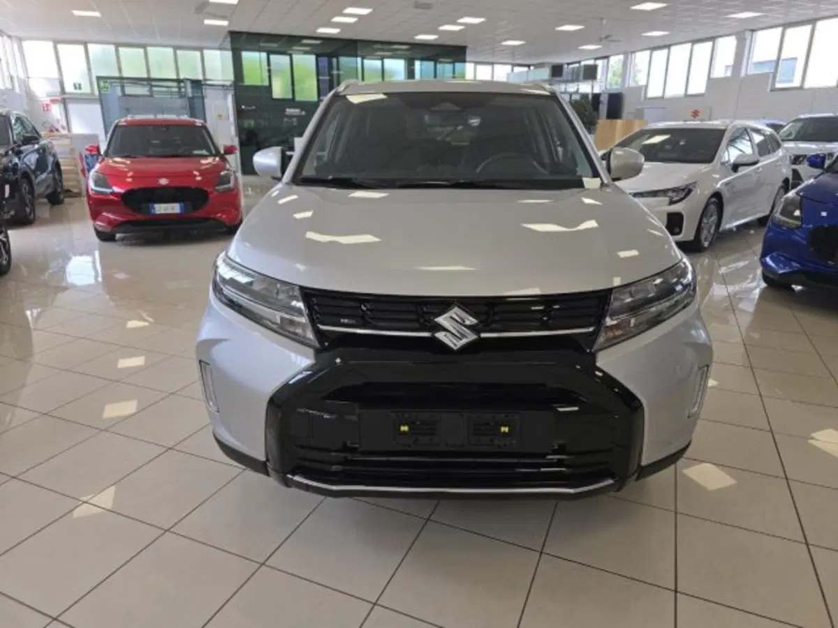 Suzuki Vitara nuova a Reggio Emilia (9)